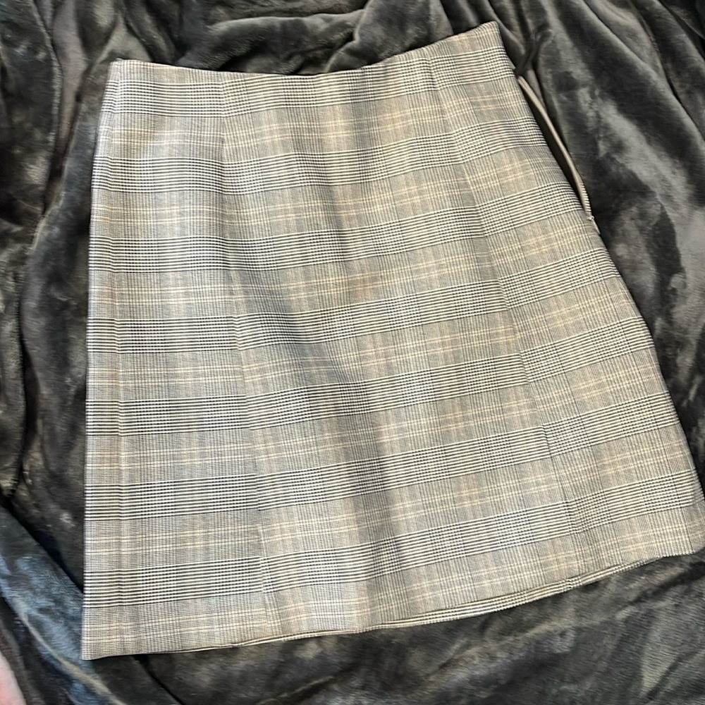 Never worn Ariztia skirt